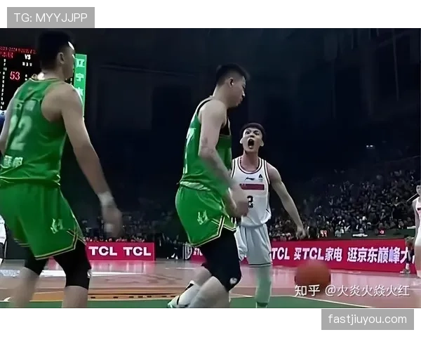 技术犯规在篮球规则中的具体定义与判罚细则 技术犯规在篮球规则中的具体定义与判罚细则