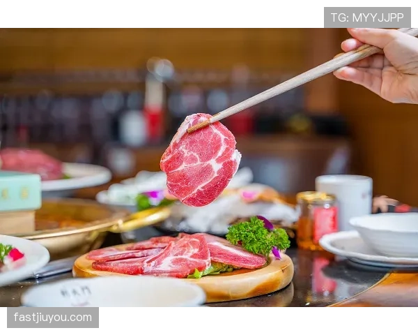 许昕这训练完直接火锅局走起，自律和松弛感怎么在他身上不打架的？
